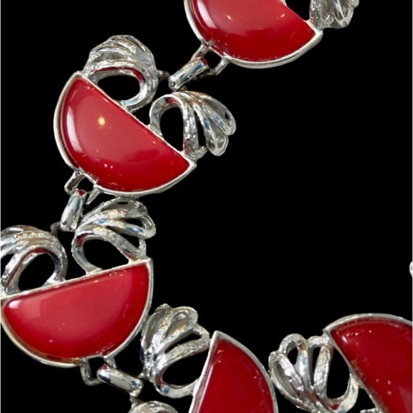 “Red Moonglow” 60s Chunky Coro Pegasus Thermoset Bracelet 7” - Picture 3 of 12